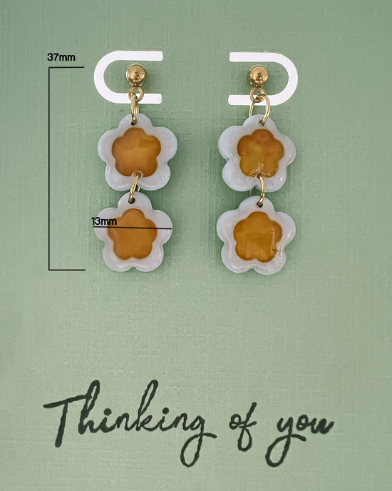 Thinking of You - Light Blue with Yellow| Lichtblauw met Geel | Polymeer Klei Oorbellen | Gift