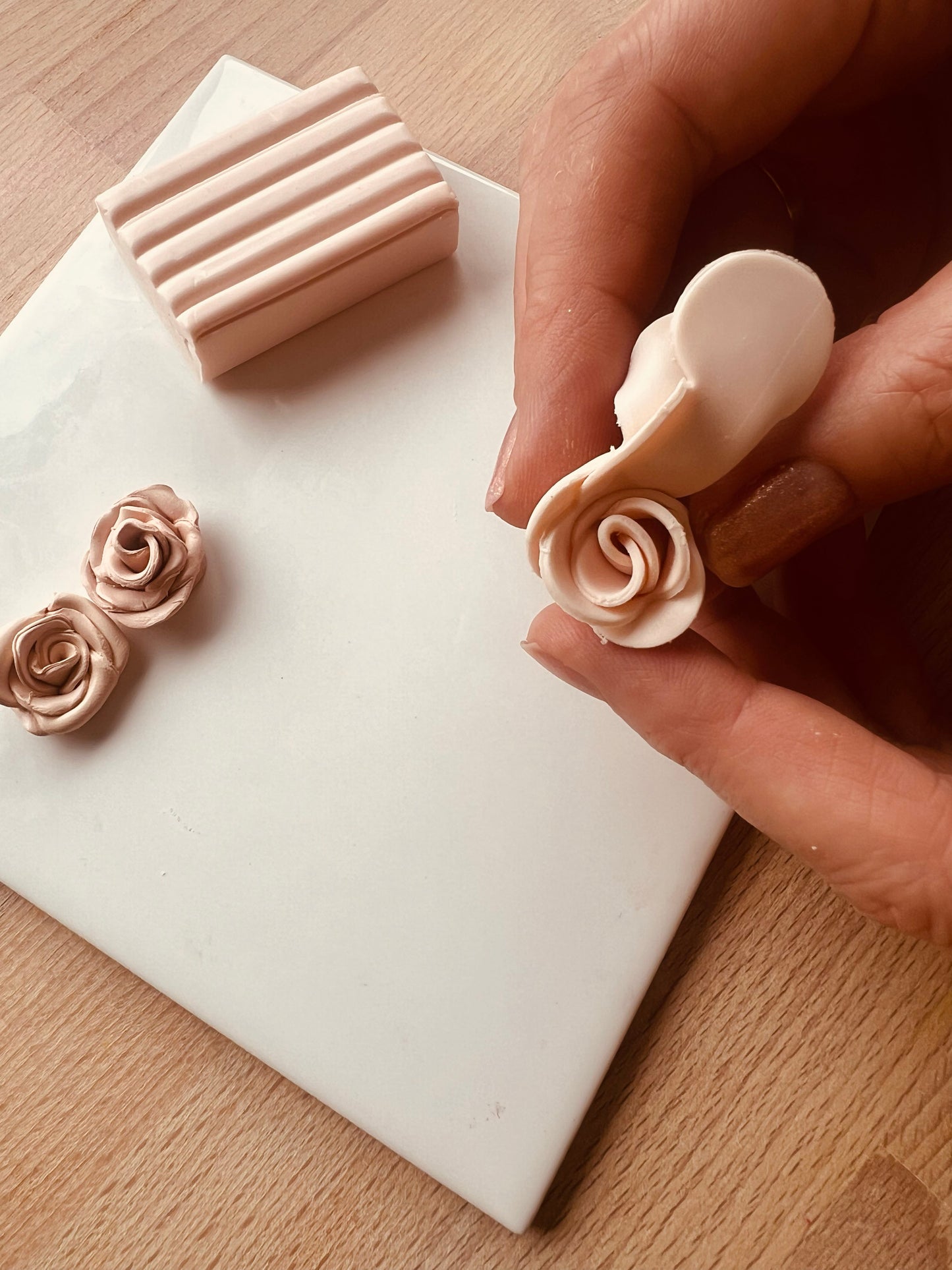 Grote Roos cutter (circa 2,5cm) Rol je eigen grote roos!