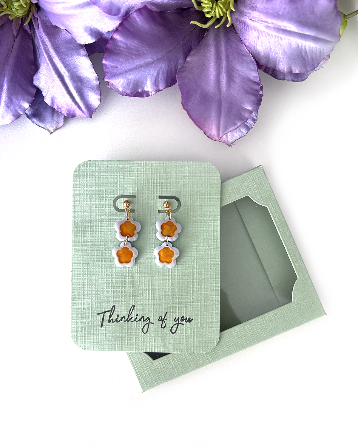 Thinking of You - Light Blue with Yellow| Lichtblauw met Geel | Polymeer Klei Oorbellen | Gift